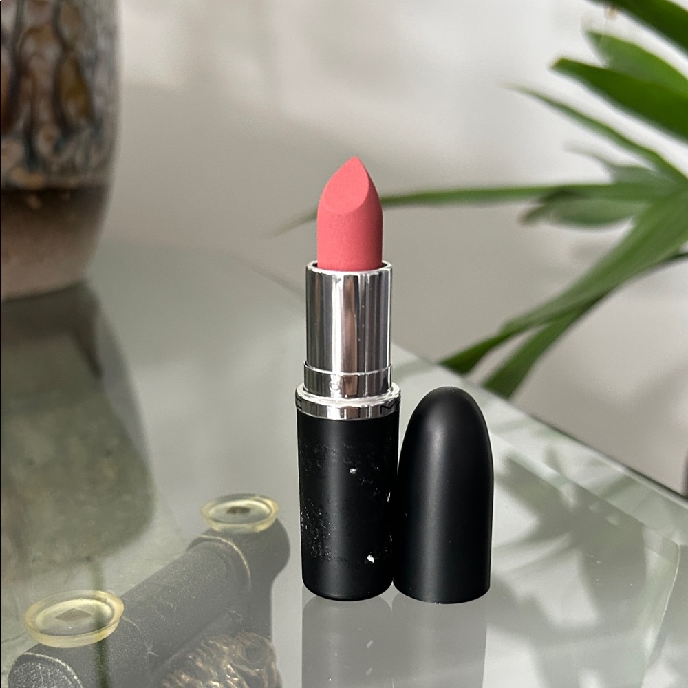 MAC Velvet Teddy